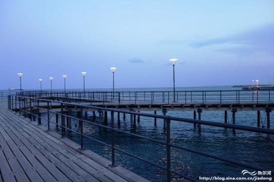 【<a data-cke-saved-href='http://travel.sina.com.cn/saipulusi-lvyou/?from=b-keyword' href='http://travel.sina.com.cn/saipulusi-lvyou/?from=b-keyword' target='_blank'>塞浦路斯</a>】<a data-cke-saved-href='http://travel.sina.com.cn/limasuoer-lvyou/?from=b-keyword' href='http://travel.sina.com.cn/limasuoer-lvyou/?from=b-keyword' target='_blank'>利马索尔</a>(Limassol)海边漫步