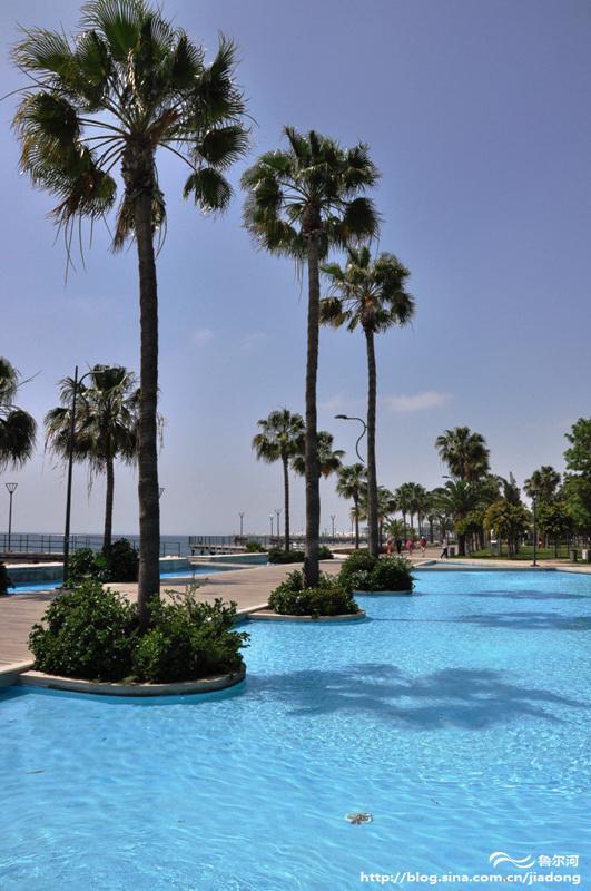 【<a data-cke-saved-href='http://travel.sina.com.cn/saipulusi-lvyou/?from=b-keyword' href='http://travel.sina.com.cn/saipulusi-lvyou/?from=b-keyword' target='_blank'>塞浦路斯</a>】<a data-cke-saved-href='http://travel.sina.com.cn/limasuoer-lvyou/?from=b-keyword' href='http://travel.sina.com.cn/limasuoer-lvyou/?from=b-keyword' target='_blank'>利马索尔</a>(Limassol)海边漫步