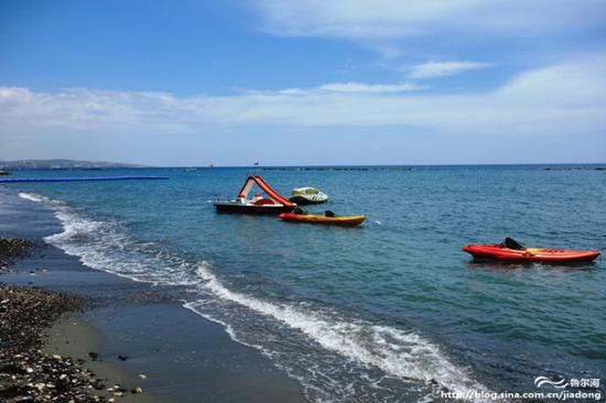 【<a data-cke-saved-href='http://travel.sina.com.cn/saipulusi-lvyou/?from=b-keyword' href='http://travel.sina.com.cn/saipulusi-lvyou/?from=b-keyword' target='_blank'>塞浦路斯</a>】<a data-cke-saved-href='http://travel.sina.com.cn/limasuoer-lvyou/?from=b-keyword' href='http://travel.sina.com.cn/limasuoer-lvyou/?from=b-keyword' target='_blank'>利马索尔</a>(Limassol)海边漫步